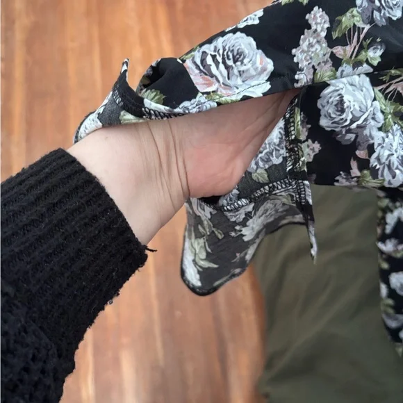 Nasty Gal Black & Lavender Floral 3/4 Sleeve Dress - Picture 4 of 5